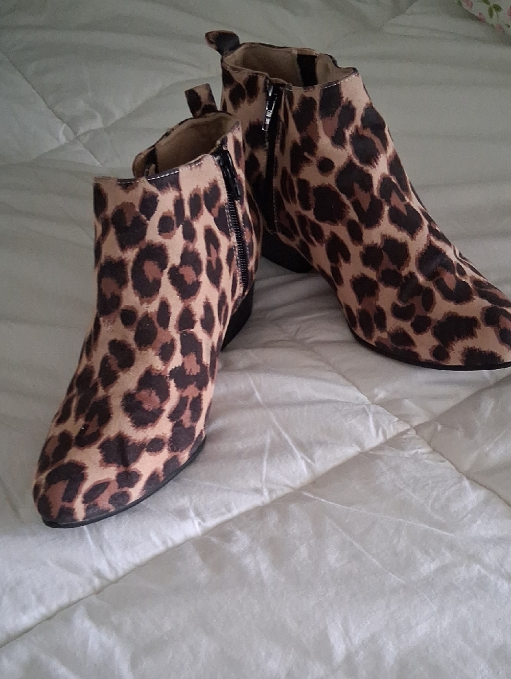 Old Navy Leopard Print Ankle Booties in Tan and Black
